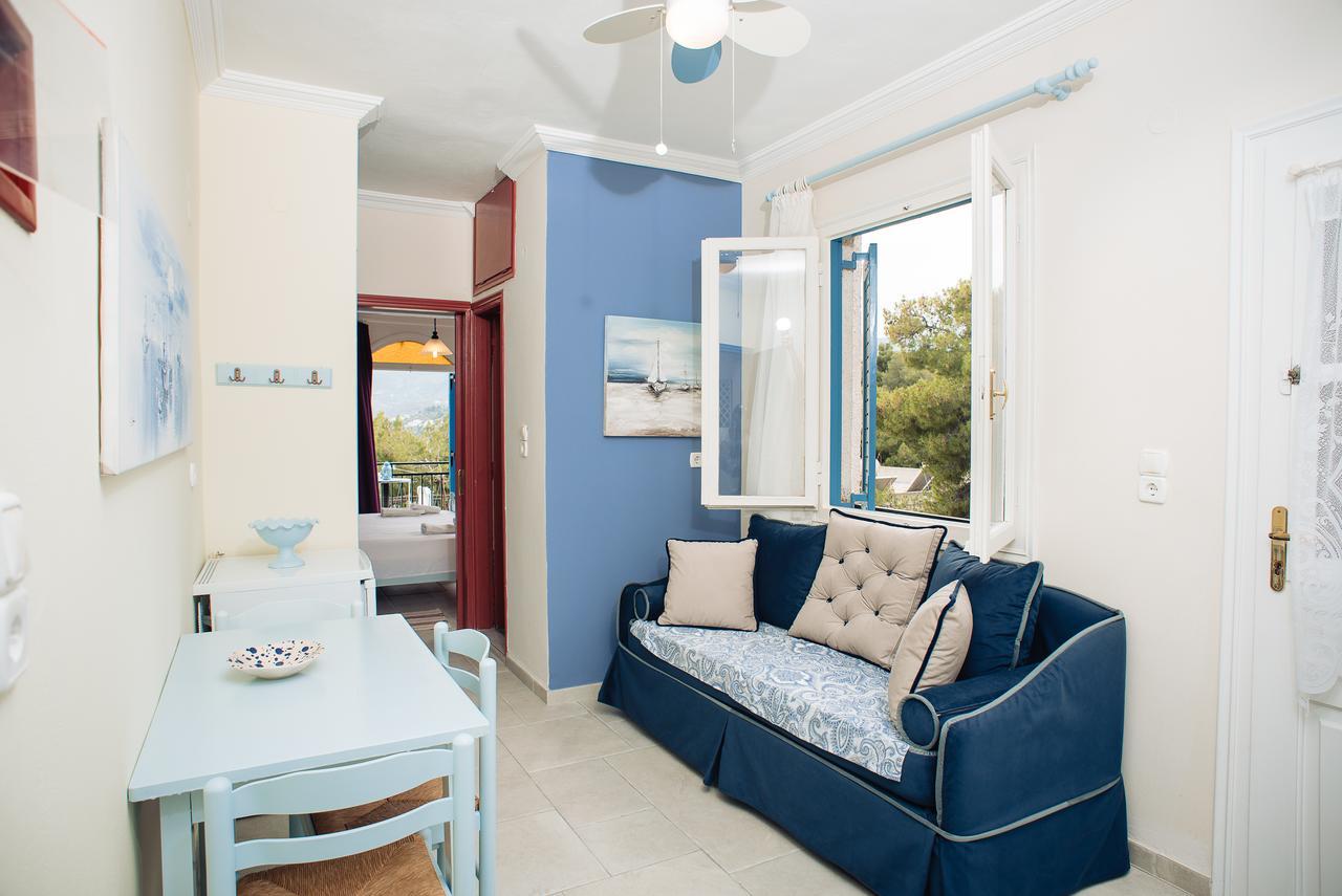 Maria Studios Poros Town エクステリア 写真