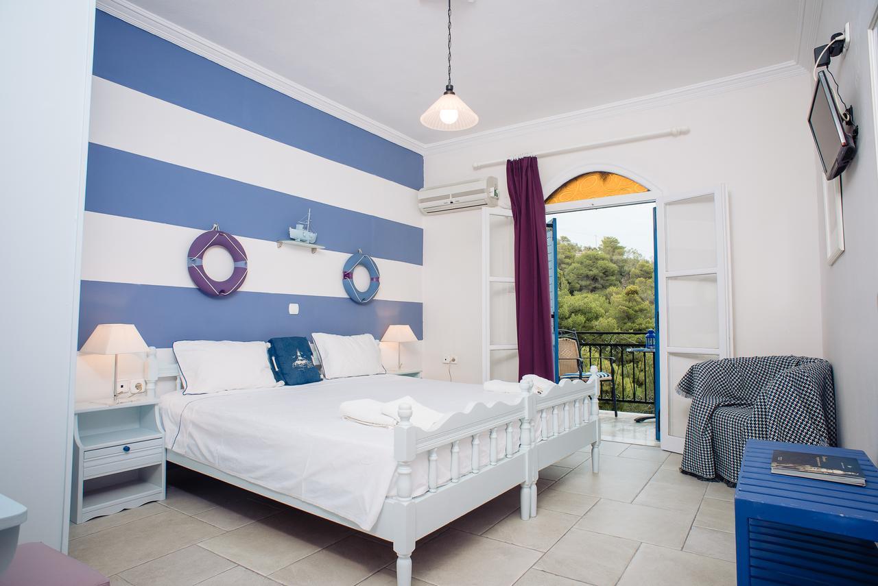 Maria Studios Poros Town エクステリア 写真